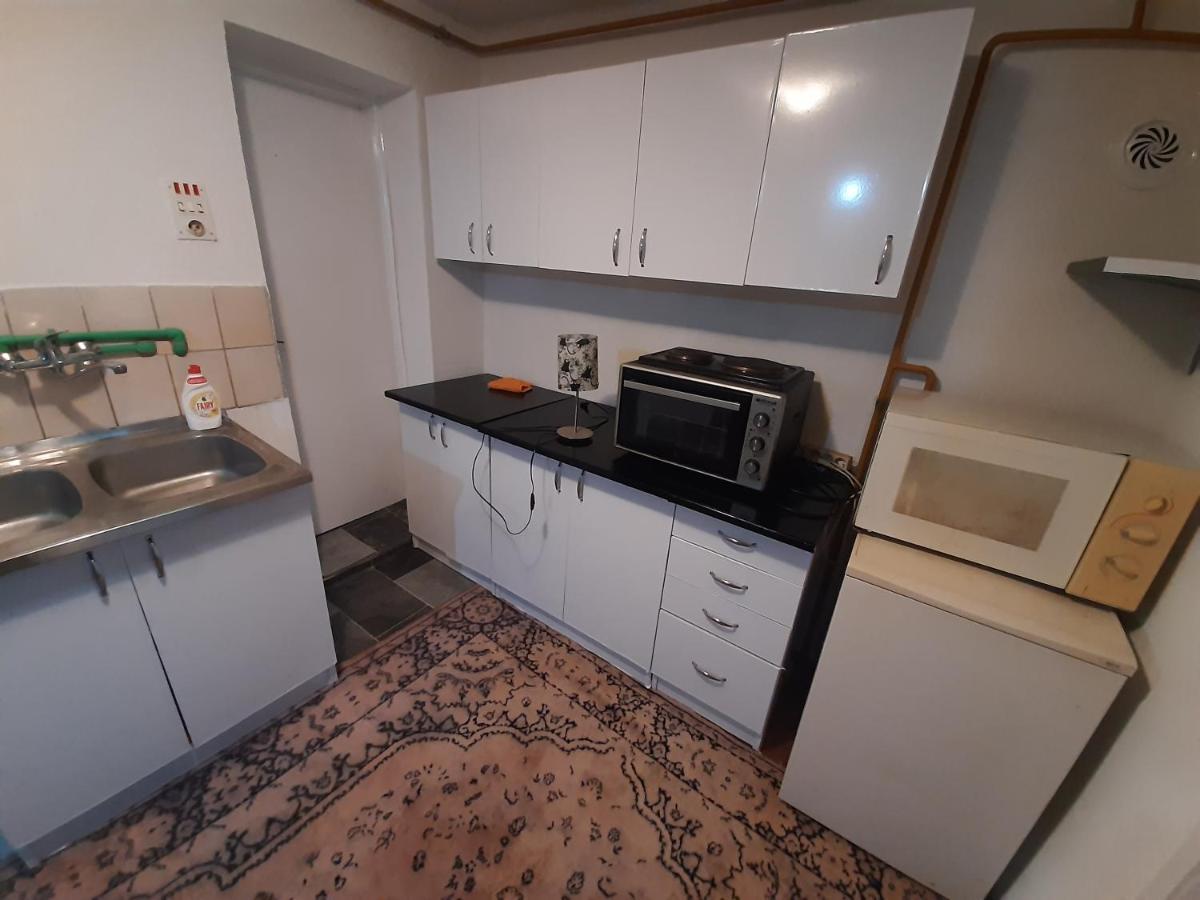 Apartmán Sprat Kuce SJJ Exteriér fotografie